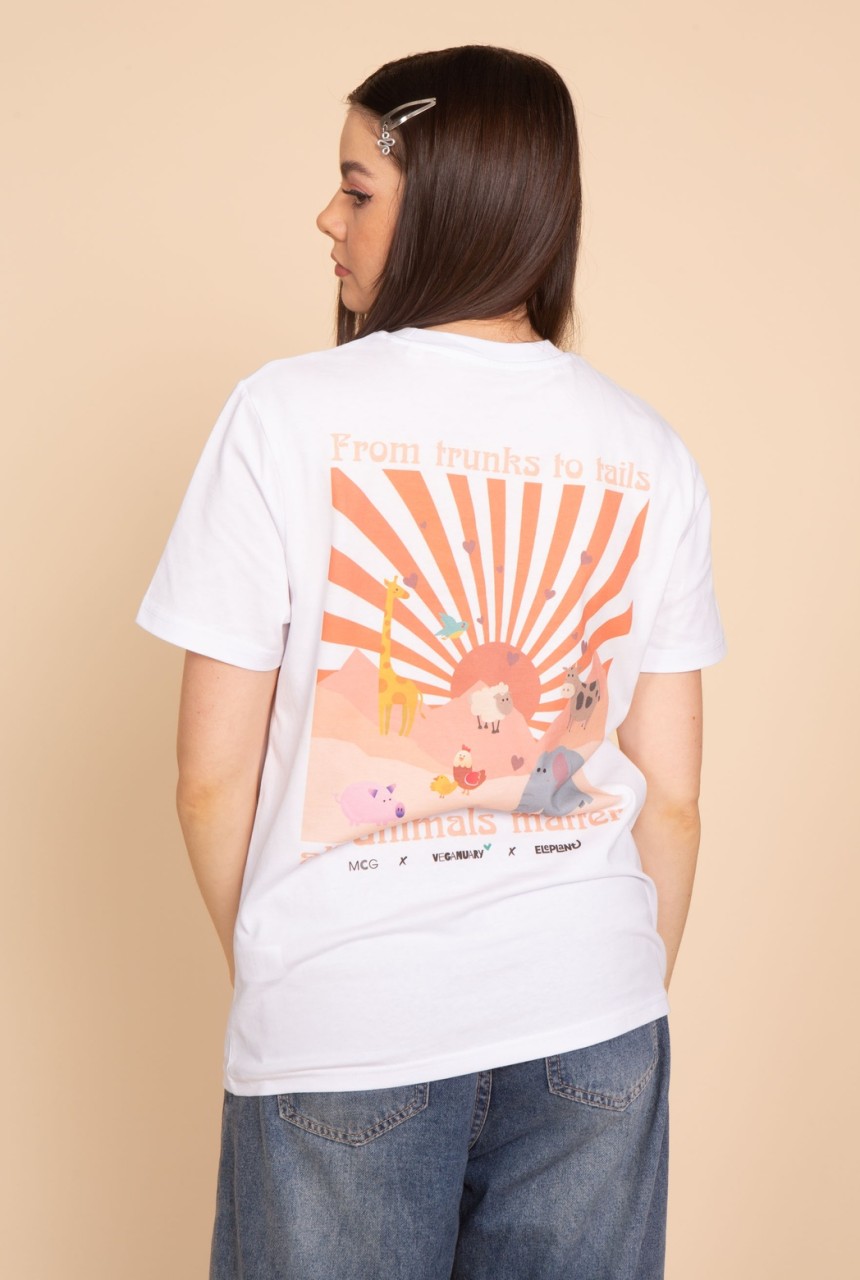 From trunks to tails | Unisex | veganes T-Shirt | Print orange